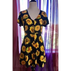 *SOLD*  MOTEL ROCKS, sunflower, button up dress
